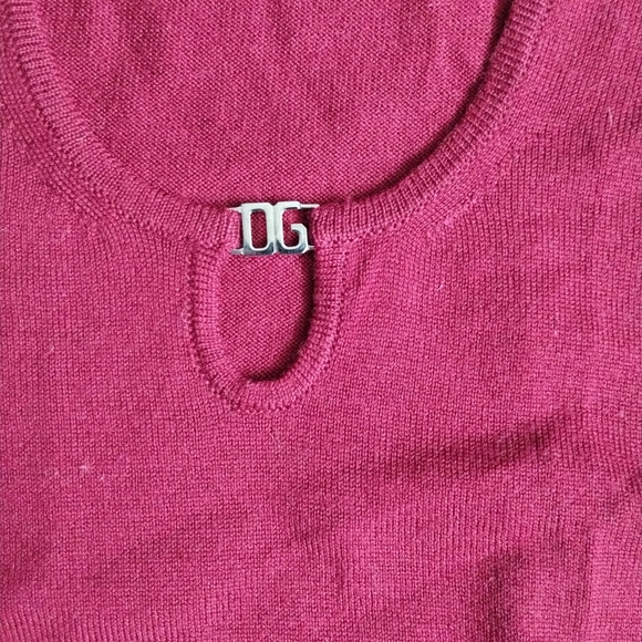 Dolce and Gabanna Sleevless Virgin Wool Top - Picture 7 of 13